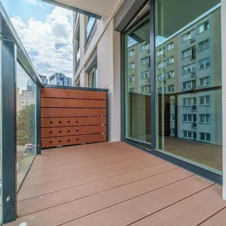 Golden Apartments/city Center/s65/28 *